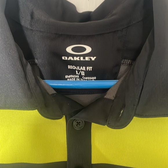Oakley Golf Shirt - Picture 2 of 3